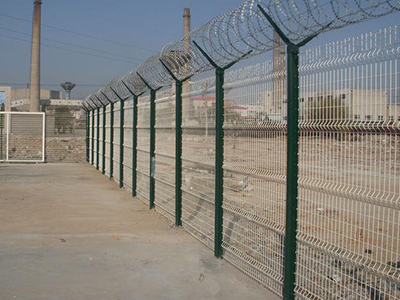 桃形立柱护栏网